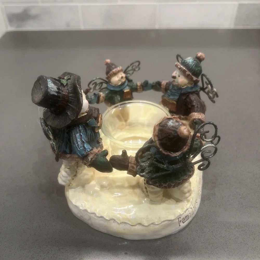 SWOFLAKE ANGELS Round Resin Candle Holder FAMILIES ARE FOREVER LOVE DOESN'T MELT